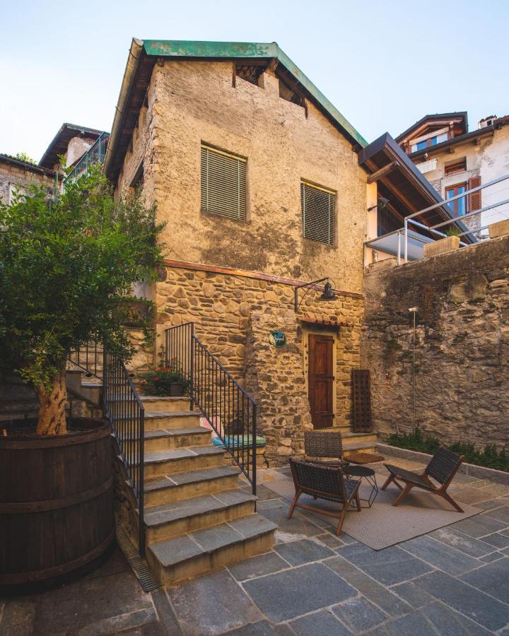 Al Molo 5 - Margaritaville Oliveto Lario المظهر الخارجي الصورة